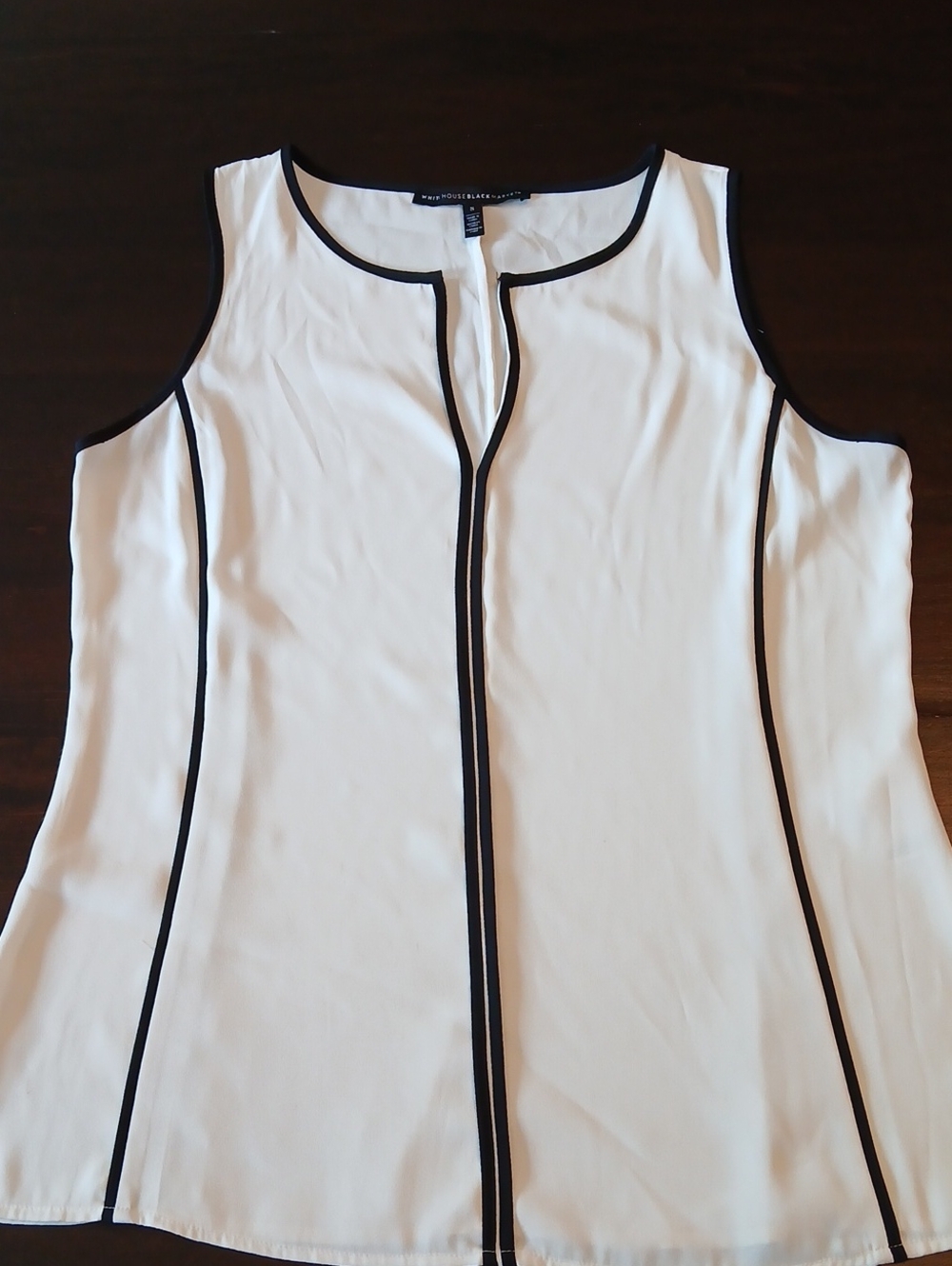 White House Black Market White Shell With Black Trim